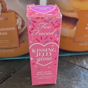 Too Faced Kissing Jelly Gloss - Birthday Kiss